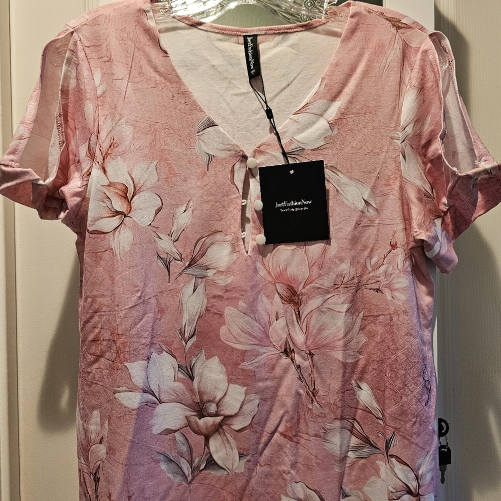 Floral Short Sleeved Blouse